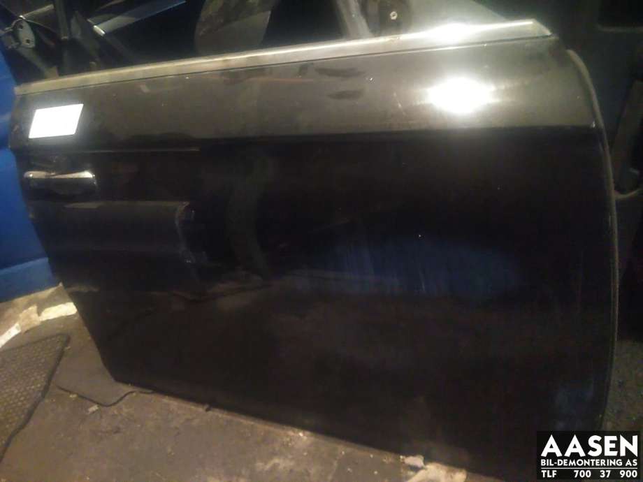 Dør høyre foran til Mercedes CLS 2004-2010 (C219) (C219) (A 219 720 02 05|)