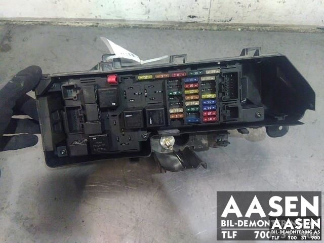 Sikringsboks til Volvo V70, 2000-2004 (Type II, Fase 1) (8645653)