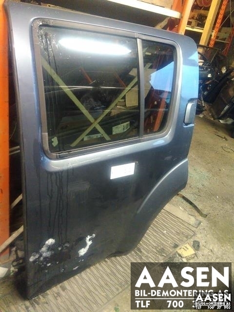 Dør venstre bak til Nissan Pathfinder 2005-2010 (Fase 1) (R51) (R51) (82101EB330|)