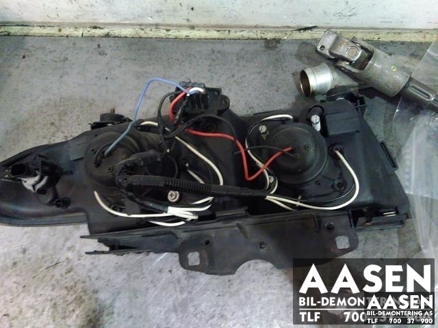 Frontlykt venstre xenon til BMW 7-Serie 1993-2001 (E38) (E38) (63 12 8 352 745|63 12 8 376 269|)