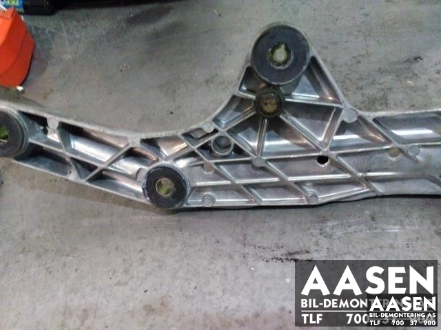 Viskermotor frontrute til BMW 7-Serie 1993-2001 (E38) (E38) (67 63 8 352 150|)