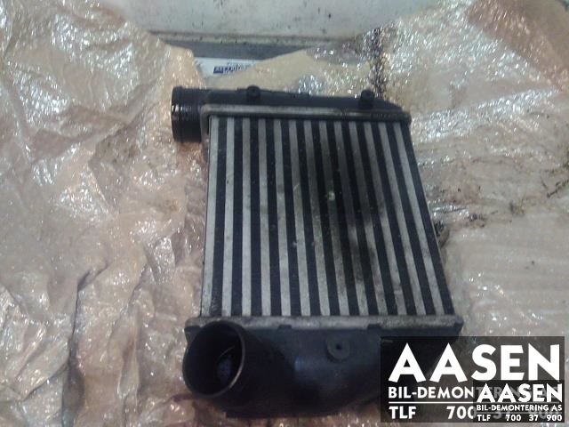 Intercooler til Audi A6 2005-2008 (Type III, Fase 1) (C6) (C6) (4F0 145 805 AF|)