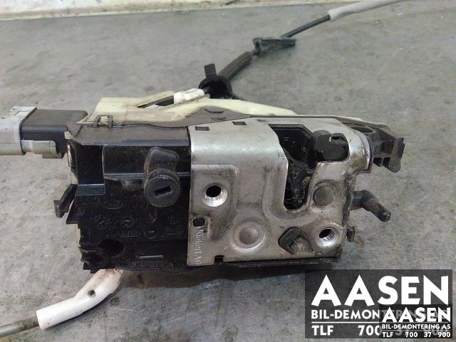 Låsekasse høyre foran til Citroën C4 2011-2017 (Type II)  (9138 AH|)