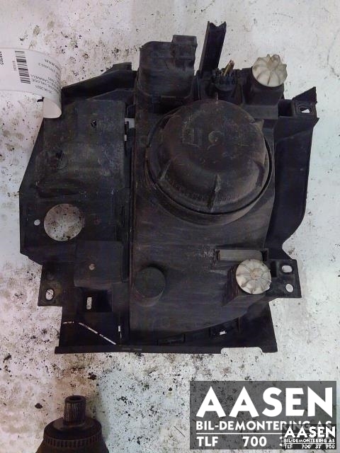 Frontlykt venstre halogen til VW Transporter / Caravelle 1990-2003 (T4) (T4) (VALEO|7D1 941 009 H|)