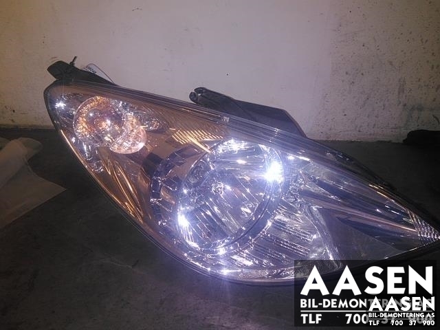 Frontlykt høyre halogen til Hyundai i20, 2009-2014 (Type I)  (92102 4P000)