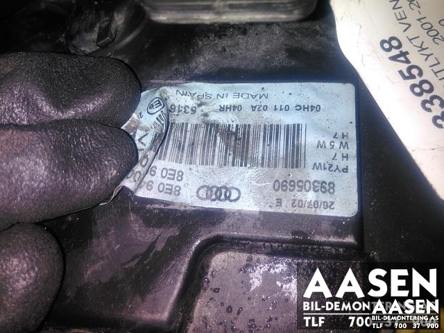 Frontlykt venstre halogen til Audi A4 2001-2004 (Type II) (B6) (B6) (8E0 941 029 C|)
