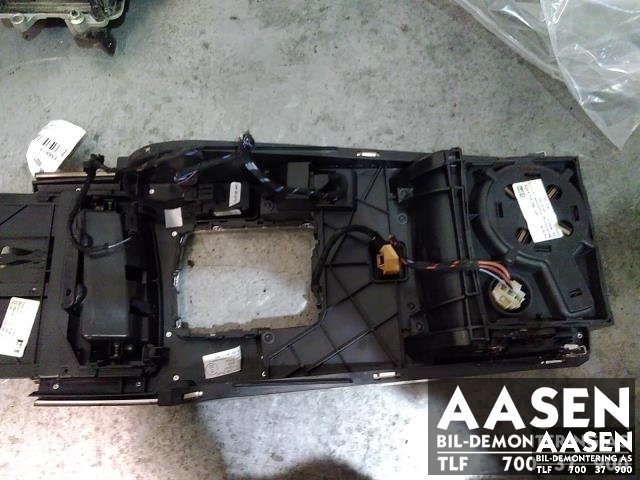 Bilstereo betjeningspanel til Audi A6 2005-2008 (Type III, Fase 1) (C6) (C6) 
