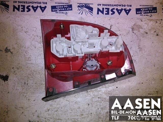 Baklykt høyre til VW Passat 2001-2005 (B5,3BG) (B5,3BG) (3B5 945 096 AE|)