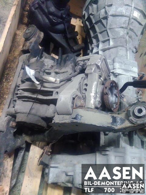 Kardang klokke bak til VW Transporter / Caravelle 2003-2009 (Fase 1) (T5) (T5) (02W 525 010 L|02W 525 010 J|)