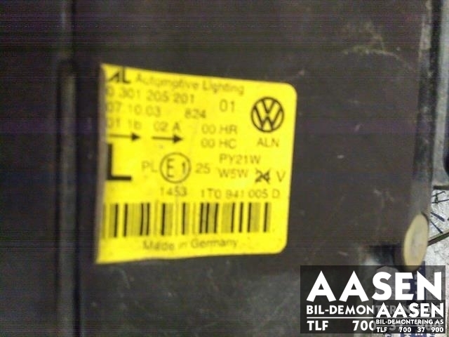 Frontlykt venstre halogen til VW Touran 2003-2006 (Type I, Fase 1)  (1T0 941 005 R|1T0 941 005 P|1T0941005D)