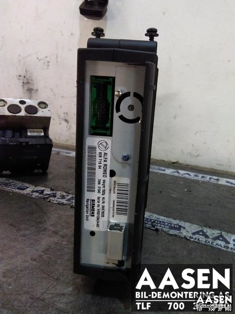 Bilstereo navigasjon spiller til Alfa Romeo 166 1998-2007 (SIEMENS|60671664|)