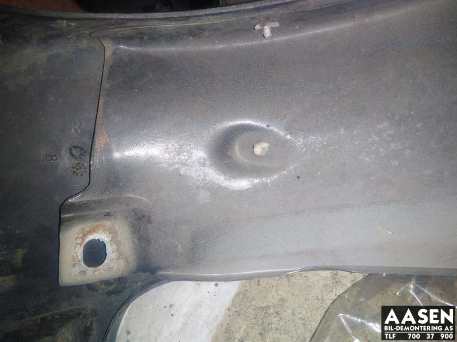 Skjerm høyre foran til Volvo XC70 2001-2004 (Type I, Fase 1)  (9203560|30745050|)
