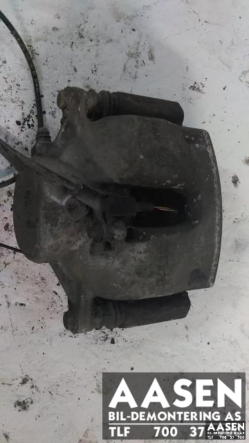 Bremsecaliper høyre foran til Mercedes E-Klasse 2009-2013 (Fase 1) (W212) (W212) (TRW|A 204 421 24 81|)