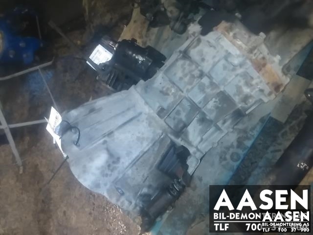 Girkasse 4WD hovedkasse til Toyota Hiace 1996-2001 (Fase 1)  (33030-2F120|)