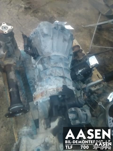 Girkasse 4WD hovedkasse til Toyota Hiace 1996-2001 (Fase 1)  (33030-2F120|)