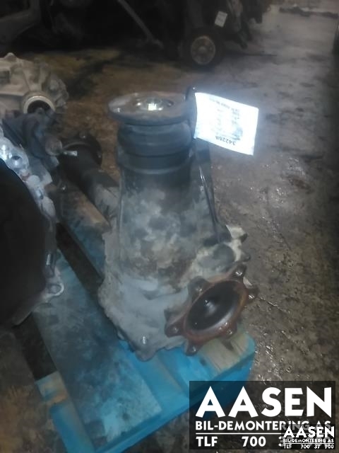 Kardang klokke foran til Toyota Hiace, 1996-2001 (Fase 1)