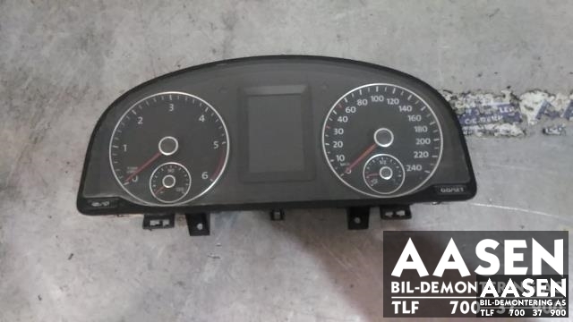 Instrumentpanel til VW Caddy 2015-2020 (Type III, Fase 3) (2K5 920 876 F|2K5 920 876 FX|)