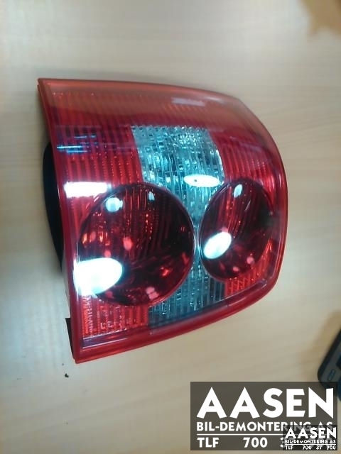 Baklykt venstre til VW Passat 2001-2005 (B5,3BG) (B5,3BG) (3B9 945 095 AA|)