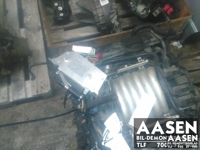 Styreenhet motor til Audi A8, 1995-2002 (Type I)  (4D0 927 156 AQ)