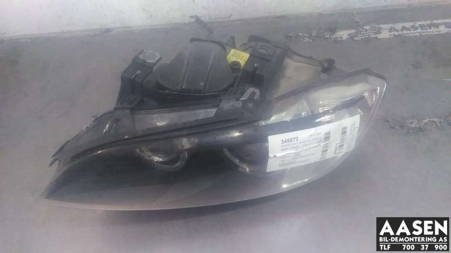 Frontlykt venstre xenon til BMW 3-Serie 2005-2011 (E90/E91/E92/E93) (E90/E91/E92/E93) (63 11 7 182 507|)