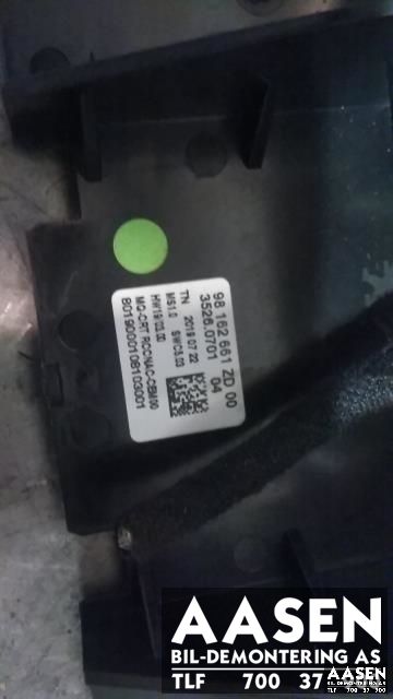 Bilstereo navigasjon skjerm til Peugeot Partner 2019-->> (Type III)  (98162661ZD00|)