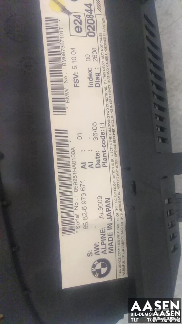Bilstereo navigasjon skjerm til BMW 3-Serie 2005-2011 (E90/E91/E92/E93) (E90/E91/E92/E93) (ALPINE|65.82-6973671|)