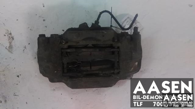 Bremsecaliper høyre foran til Toyota Land Cruiser 120, 2002-2009  (4773060261)