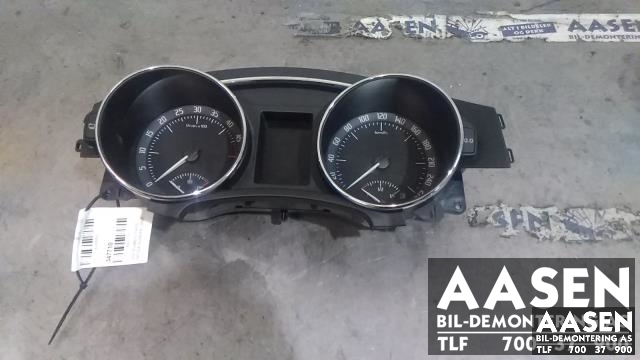 Instrumentpanel til Škoda Superb 2008-2015 (Type II) (3T1 920 841 H|)