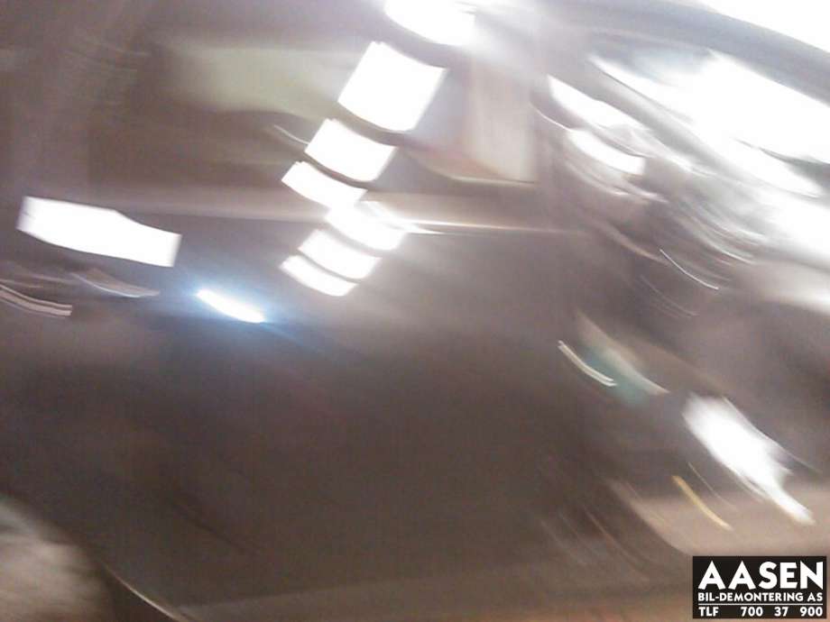 Dør høyre bak til Mitsubishi Grandis 2004-2009 (5730A048|)
