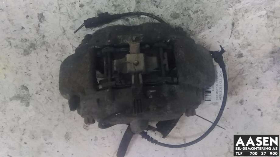 Bremsecaliper høyre foran til Mercedes CLS, 2004-2010 (C219) (C219) (A 004 420 10 83)