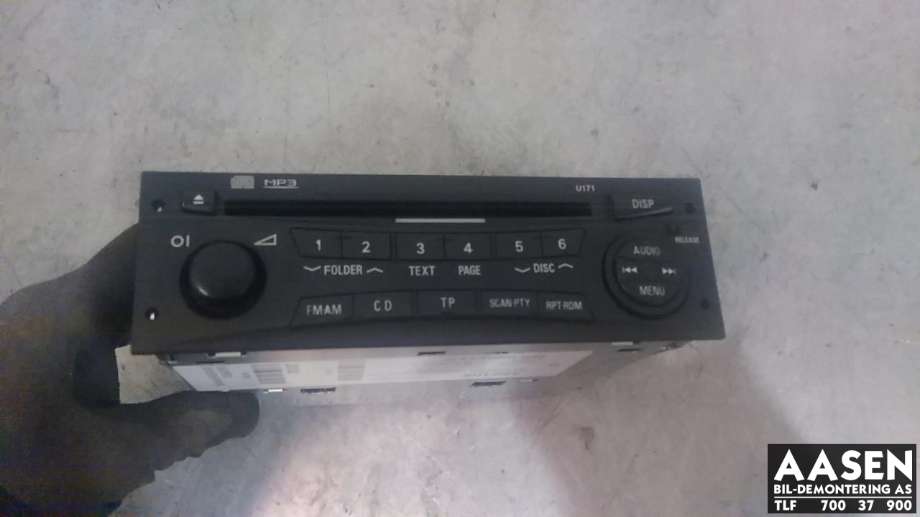 Bilstereo til Mitsubishi Grandis, 2004-2009  (8701A080)