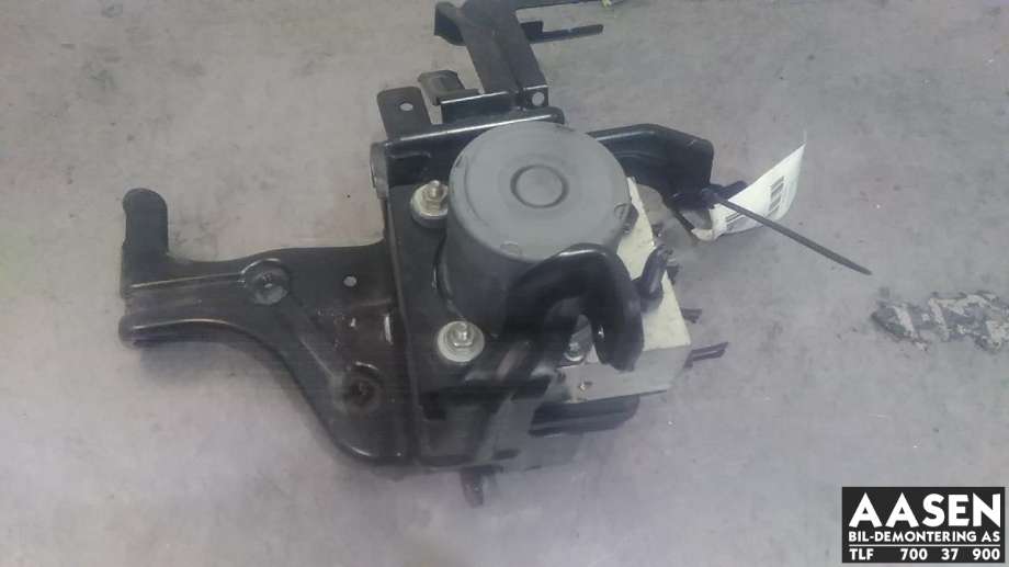 ABS sentral til Audi A4, 2004-2008 (Type III) (B7) (B7) (BOSCH|8E0 614 517 BJ)