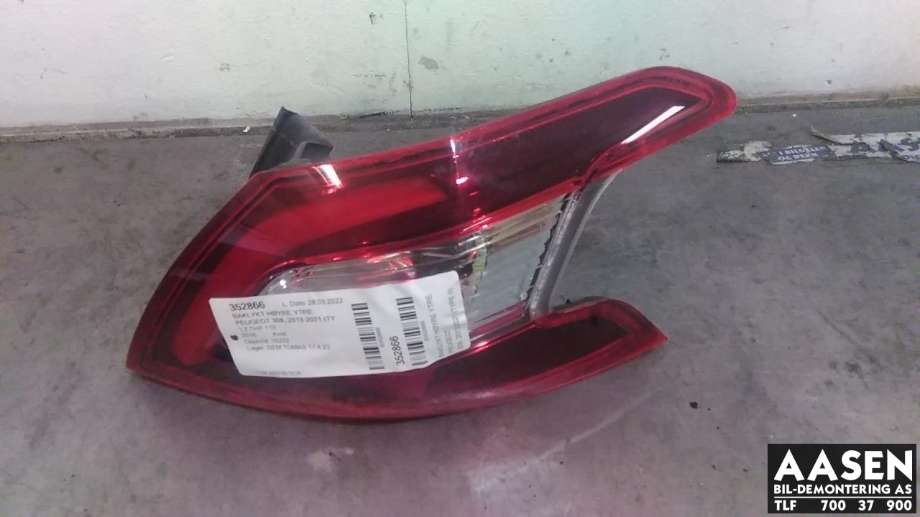 Baklykt høyre ytre til Peugeot 308 2013-2021 (Type II) (96 778 175 80|)