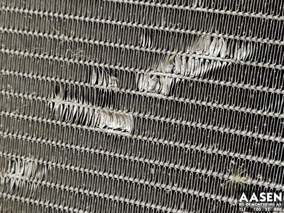 Radiator (manuell gir) til VW Crafter 2011-2016 (Type I, Fase 2)  (2E0 121 253 A|)
