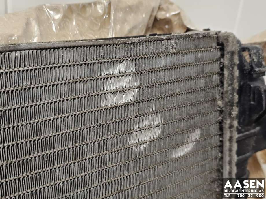 Radiator (manuell gir) til VW Crafter 2011-2016 (Type I, Fase 2)  (2E0 121 253 A|)