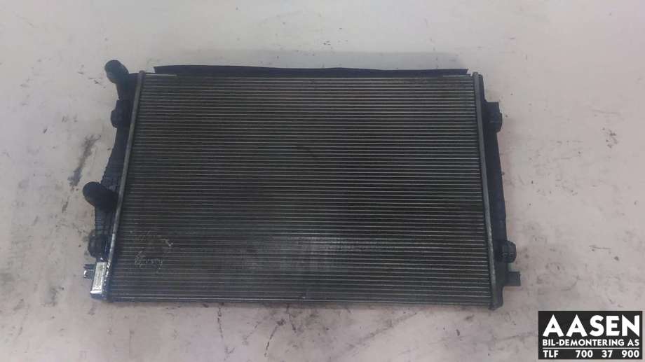 Radiator (automat gir) til Audi A3, 2016-2020 (Type III, Fase 2)  (5Q0 121 251 GR)