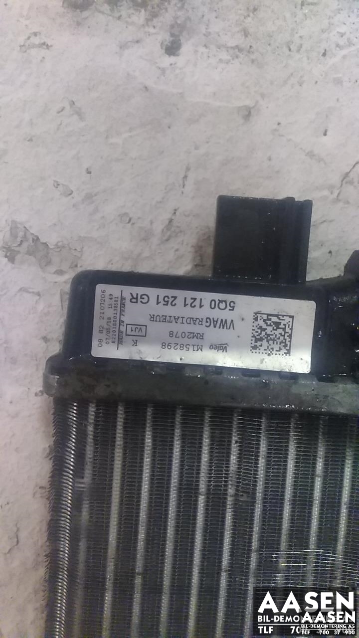 Radiator (automat gir) til Audi A3 2016-2020 (Type III, Fase 2) (5Q0 121 251 GR|)