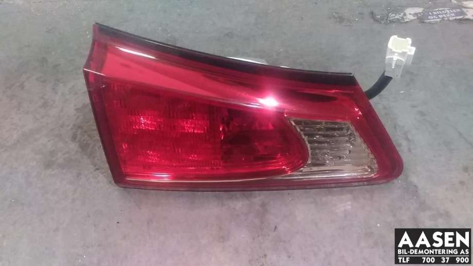 Baklykt venstre indre til Lexus IS, 2006-2013 (Type II) (XE20) (XE20) (8159153120)