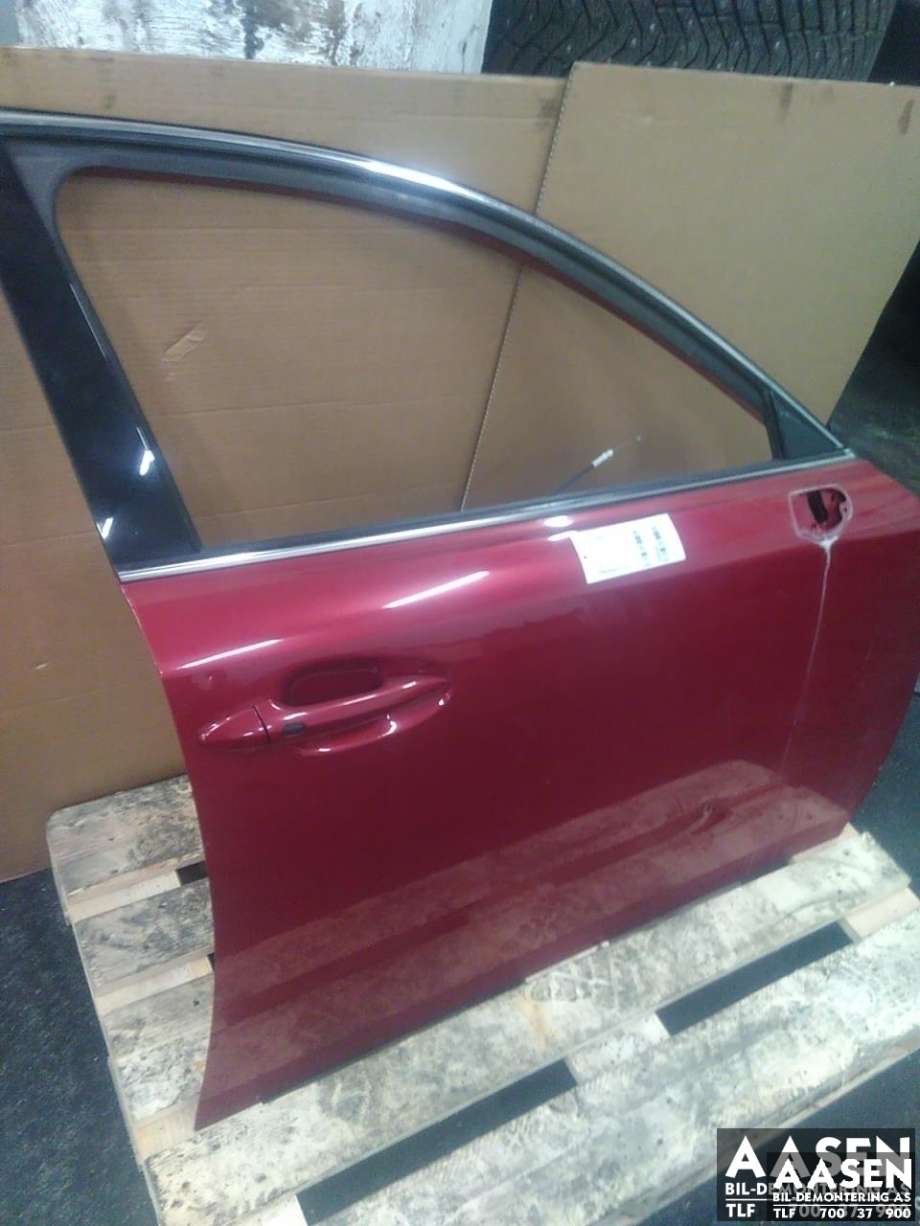 Dør høyre foran til Lexus IS 2006-2013 (Type II) (XE20) (XE20) (6700153040|)