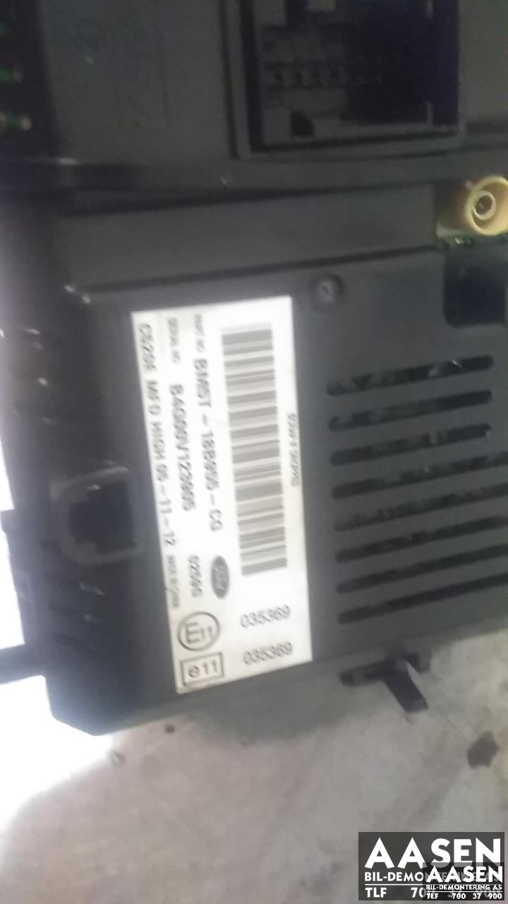 Bilstereo navigasjon skjerm til Ford Kuga 2013-2019  (1853402|BM5T-18B955-CG|)