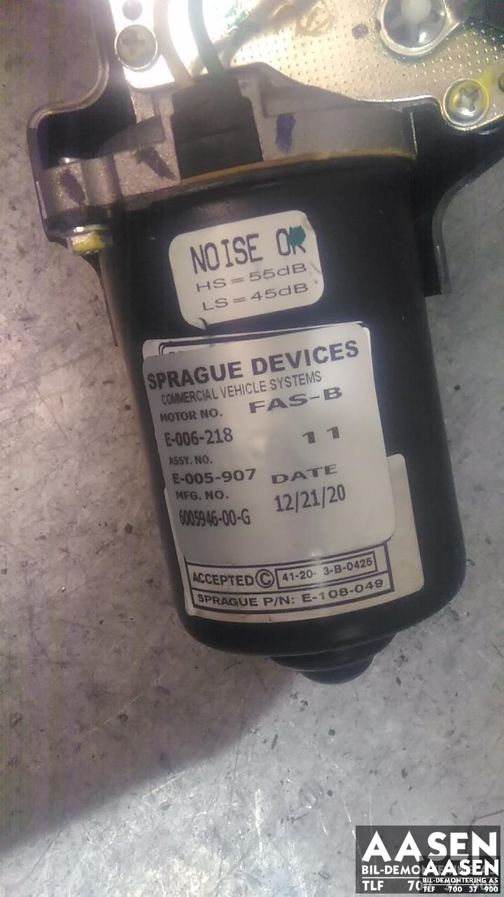 Viskermotor frontrute til Tesla Model S 2013-2016 (Fase 1)  (6005946-00-G|)