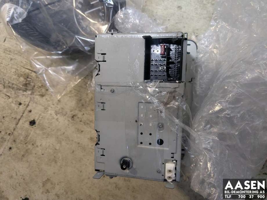 Bilstereo, med DAB til VW Golf VI 2008-2012 (BOSCH|3C8035195G|)