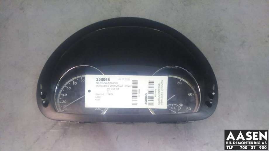 Instrumentpanel til Mercedes Vito/Viano 2010-2014 (Fase 2) (W639) (W639) (A 639 900 09 00|A 639 900 56 00|A 639 900 15 01)
