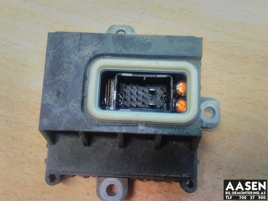 Styreenhet xenon/ballast til BMW X3 2003-2006 (Fase 1) (E83) (E83) (HELBAKO|63 12 6 939 069|)