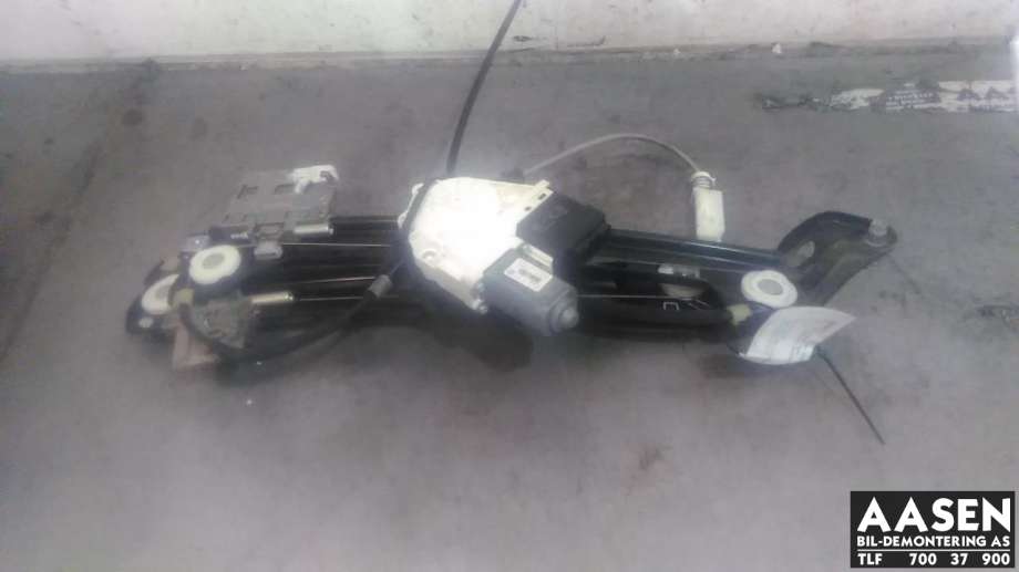 Ruteheis høyre bak til VW CC 2008-2012 (PASSAT CC) (PASSAT CC) (3C8 839 462 M|3C8 959 704 C|)