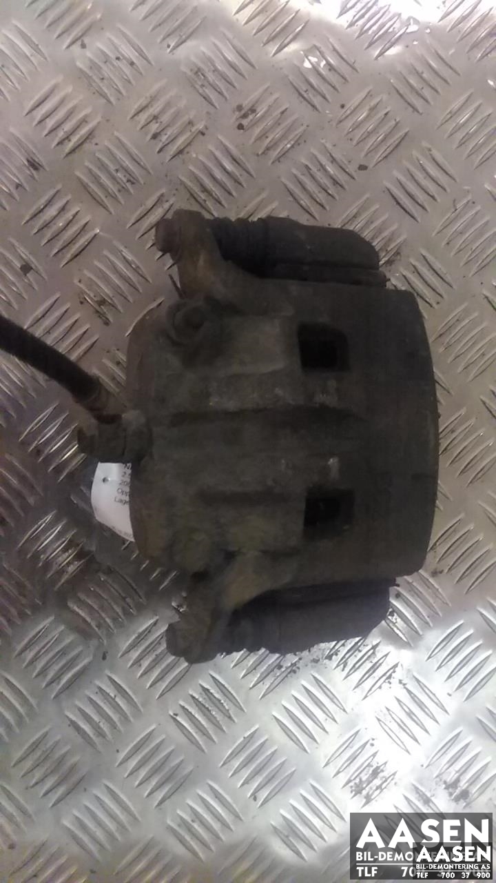 Bremsecaliper høyre foran til Nissan Navara, 2005-2010 (Fase 1) (D40) (D40) (41001EB30A)