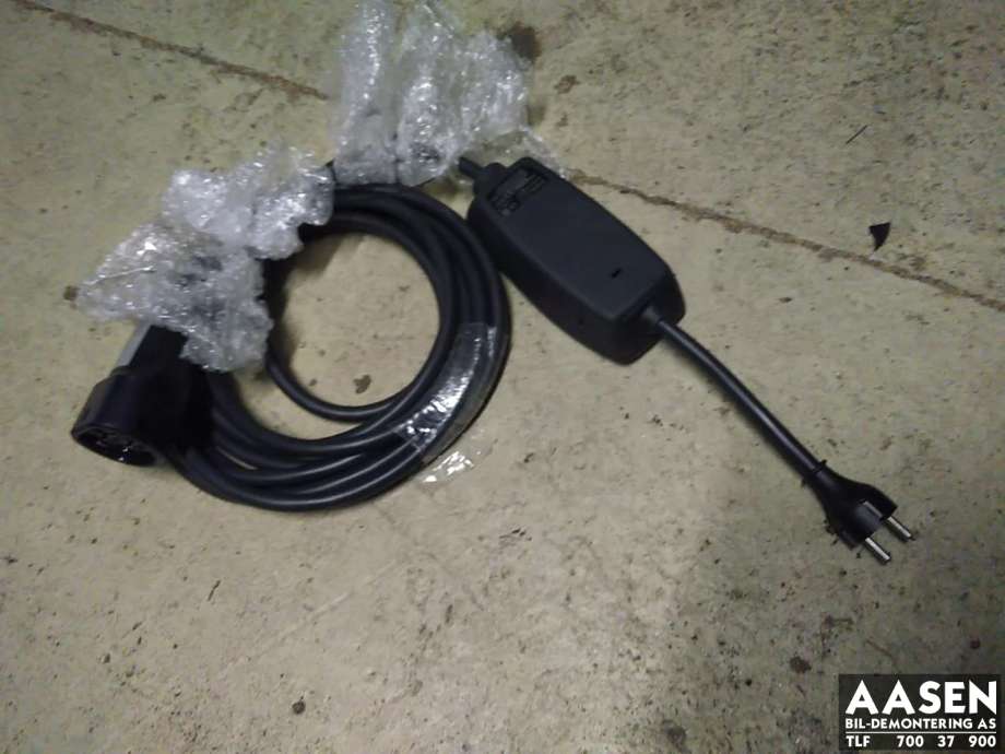 Batterilader kabel til Tesla Model Y 2021-2024 (Type I)  (1121254-00-G|)