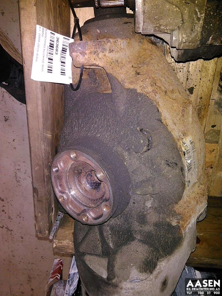 Kardang klokke bak til BMW X1 2009-2015 (E84) (E84) (33 10 7 592 939|)