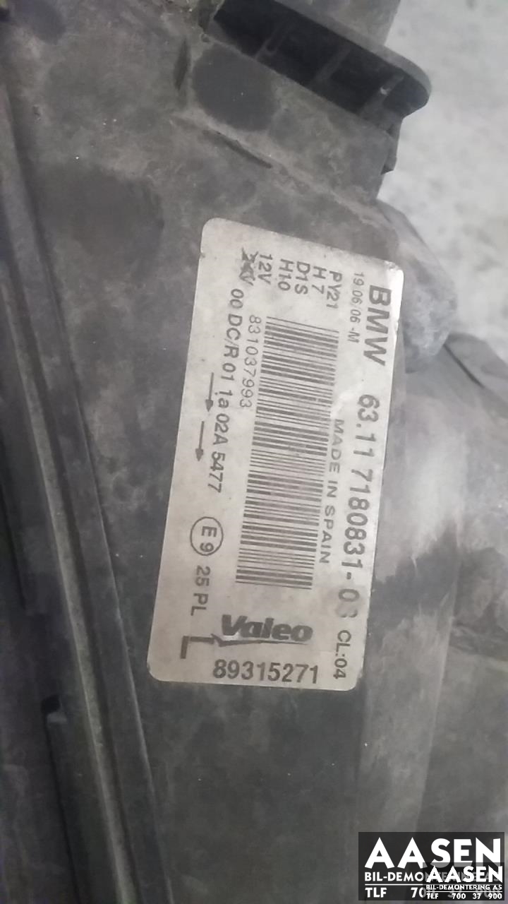 Frontlykt venstre xenon til BMW 1-Serie 2004-2011 (E81/E82/E87/E88) (E81/E82/E87/E88) (VALEO|63 11 7 180 839|)