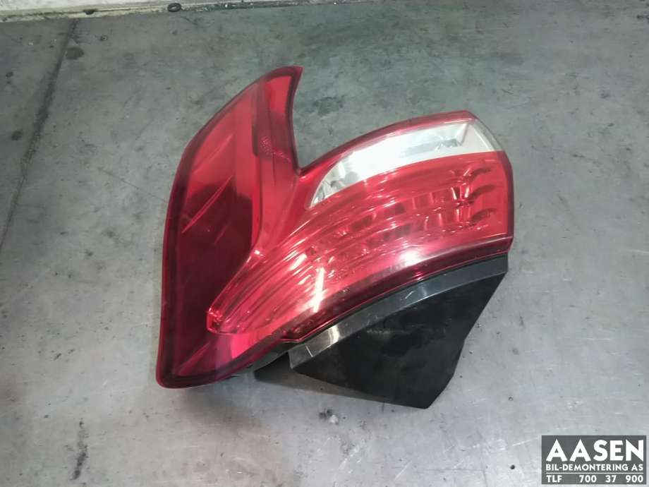 Baklykt høyre ytre til Citroën C4, Aircross, 2012-2017  (16 079 552 80)